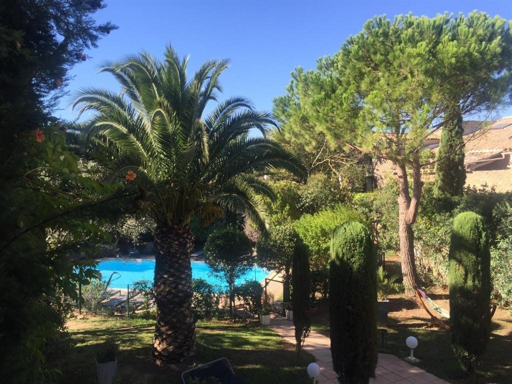 Le Jardin D'Homps Panzió Homps  Kültér fotó